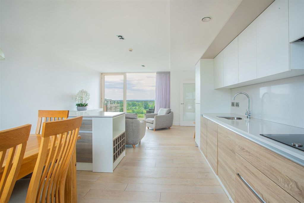 Property photo 3 of 16 A05I8738.Jpg