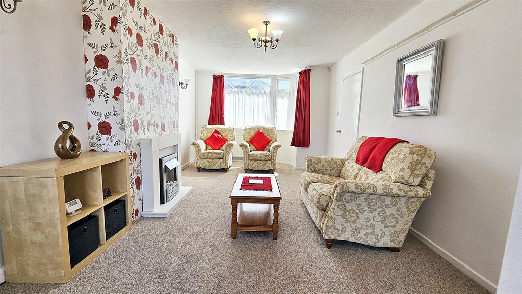 Property photo 3 of 17 20250708_153651.Jpg