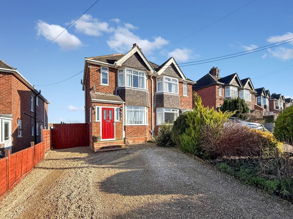 Property photo 1 of 17 Img_0949