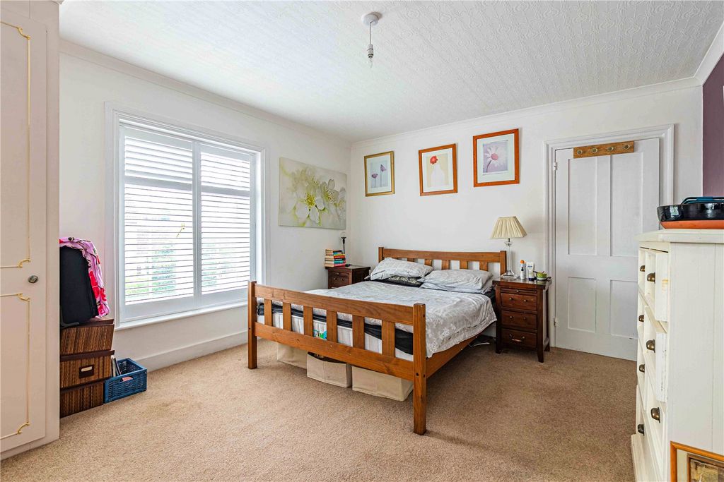 Property photo 2 of 19 Picture No. 10