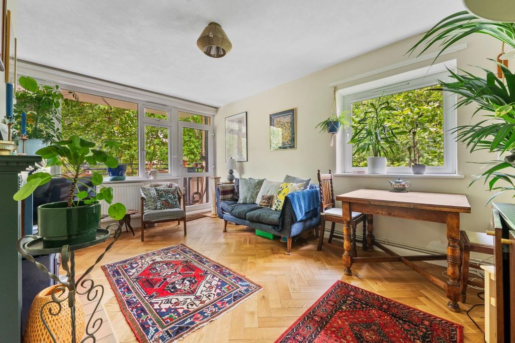 Property photo 1 of 16 Reception