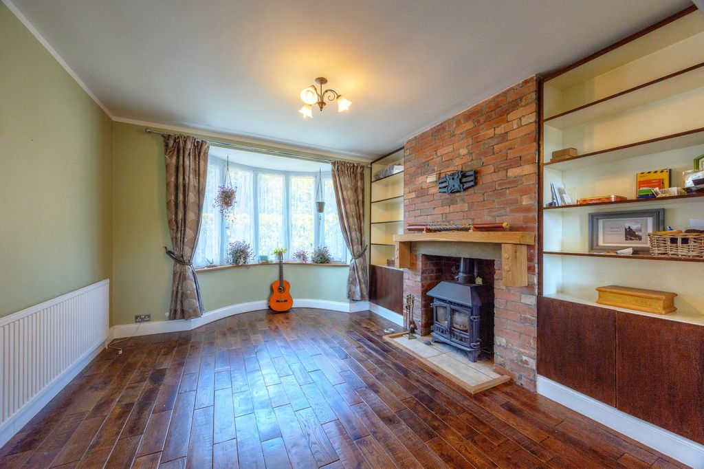 Property photo 2 of 24
