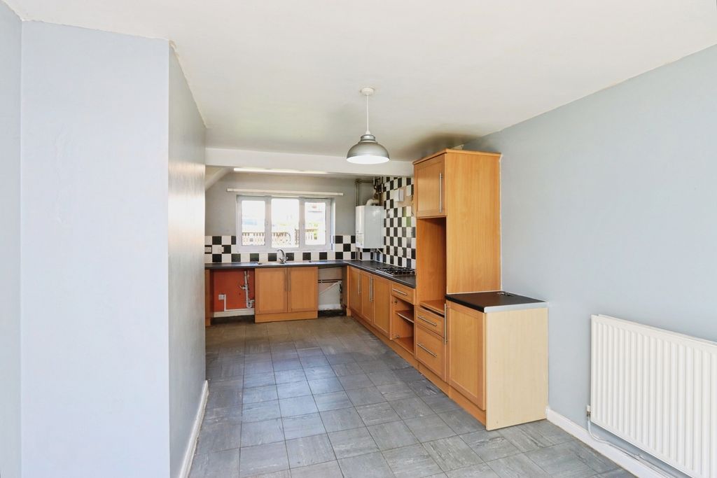 Property photo 2 of 19 Pbox-Img.Jpg