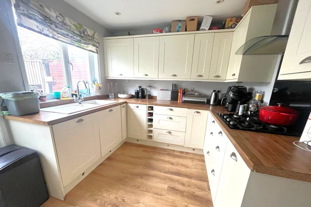 Property photo 2 of 12 Picture No. 02