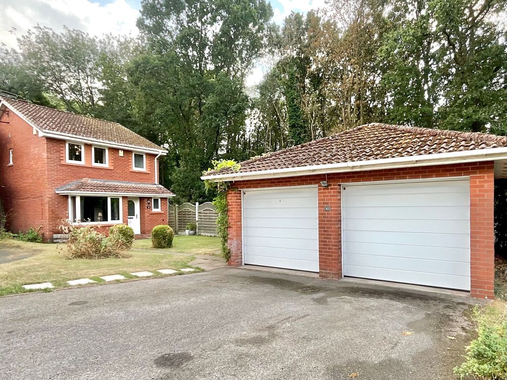 Property photo 1 of 31
