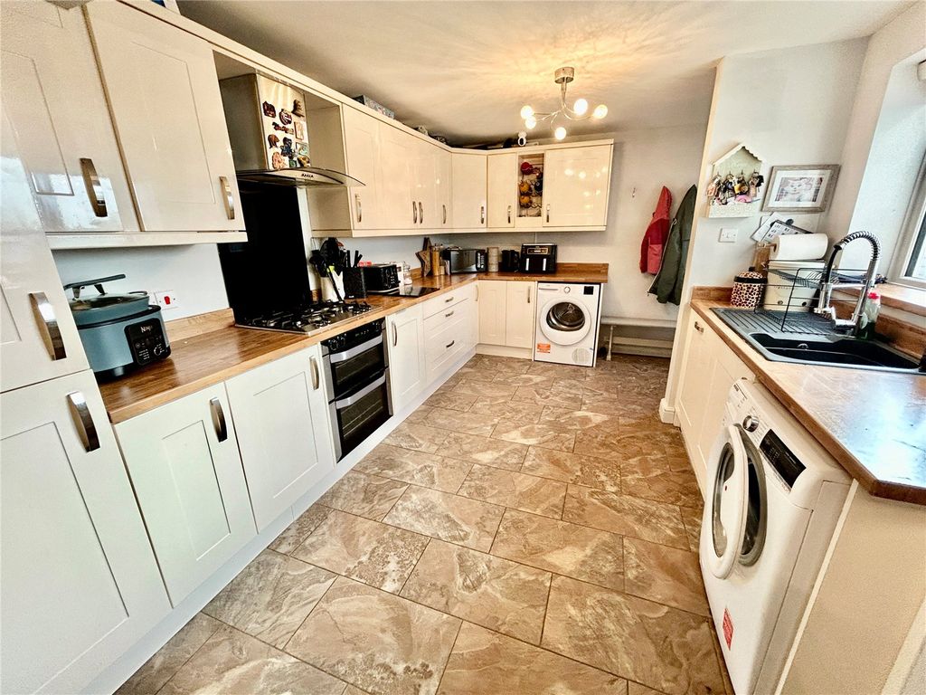 Property photo 3 of 12 Picture No. 08