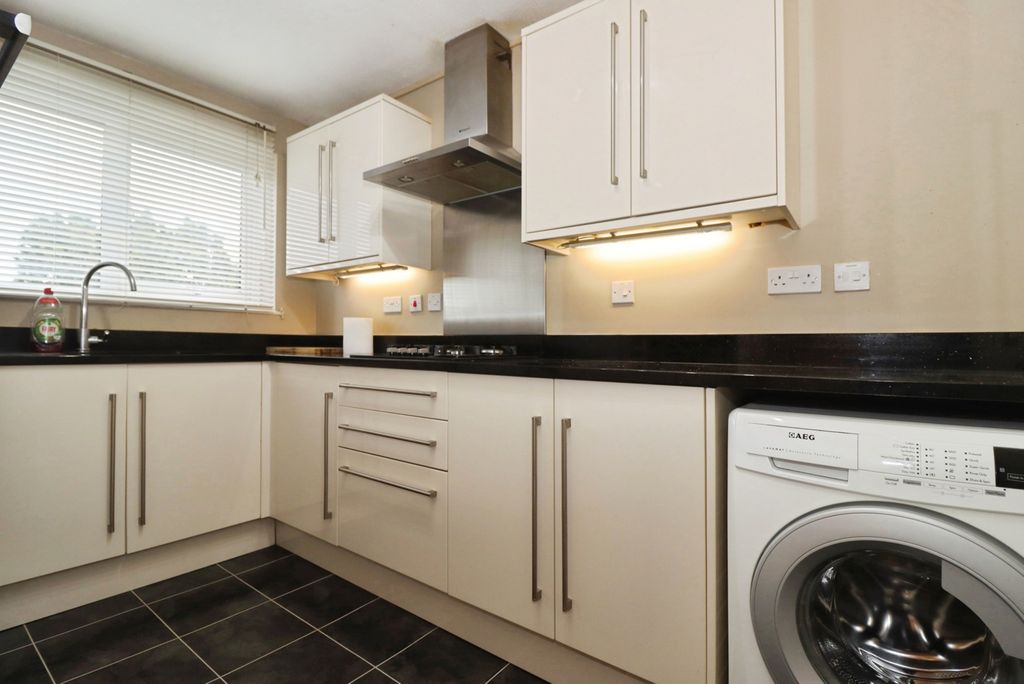 Property photo 3 of 14 Pbox-Img.Jpg