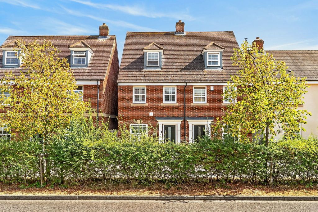 Property photo 1 of 37