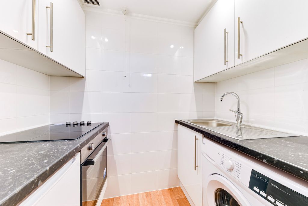 Property photo 3 of 5