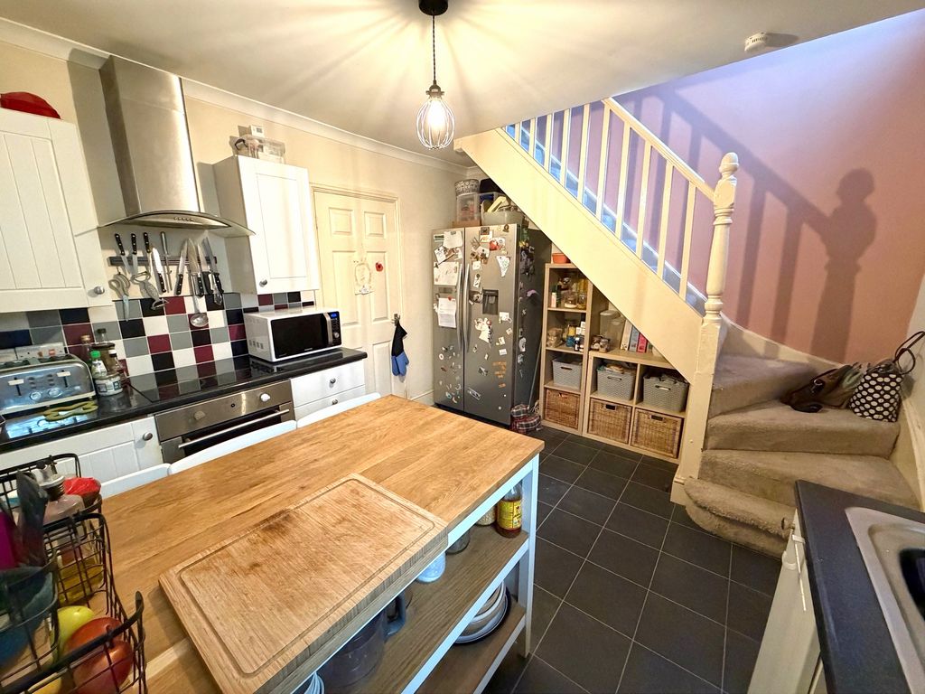 Property photo 3 of 18 Kitchen/Breakfast Room