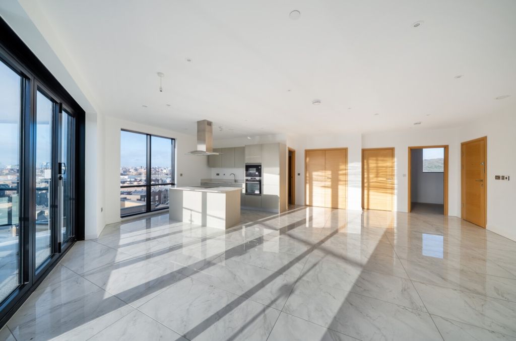 Property photo 2 of 14 1394556-7-69487134cc872