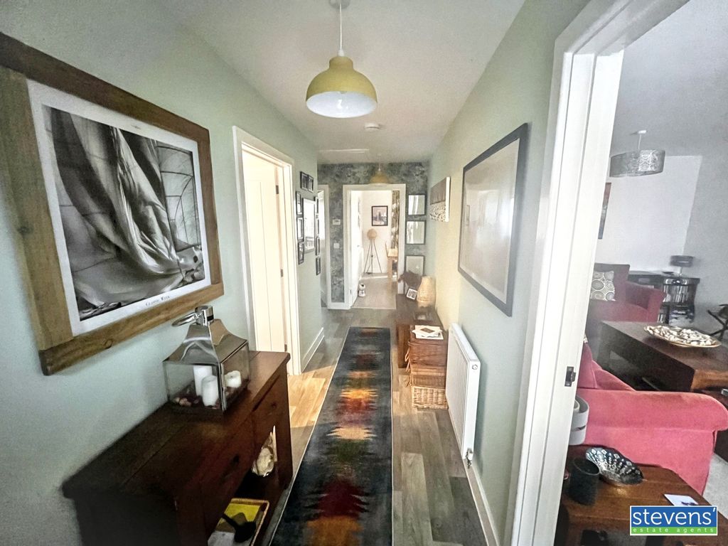 Property photo 2 of 25 Image00016