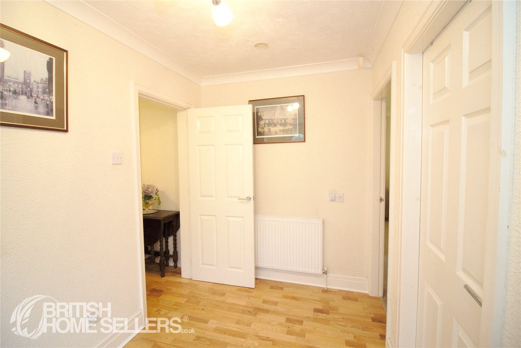 Property photo 3 of 32 Picture No. 33