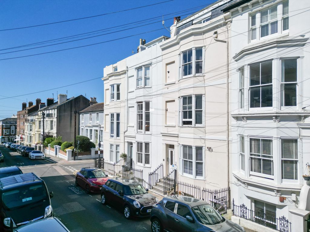 Property photo 1 of 12 Dji0975