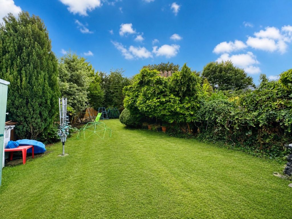 Property photo 3 of 23