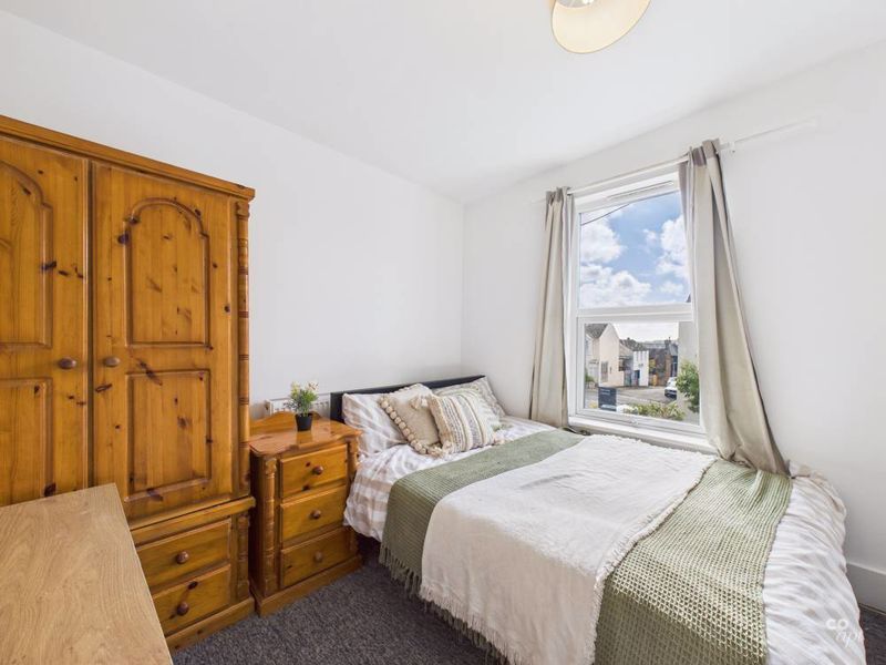 Property photo 3 of 11 Photo 35