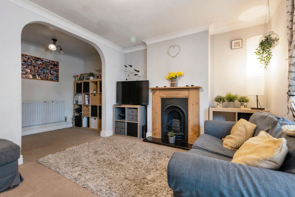 Property photo 3 of 17