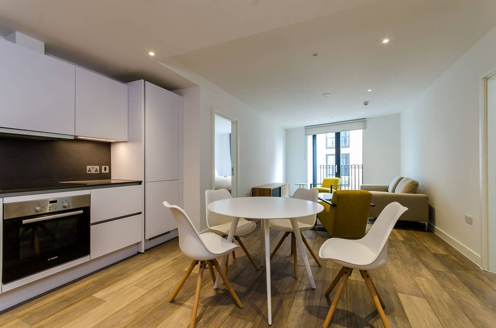 Property photo 2 of 22