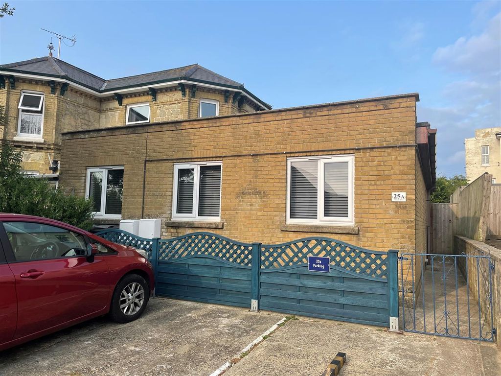 Property photo 1 of 7 Front.Jpg