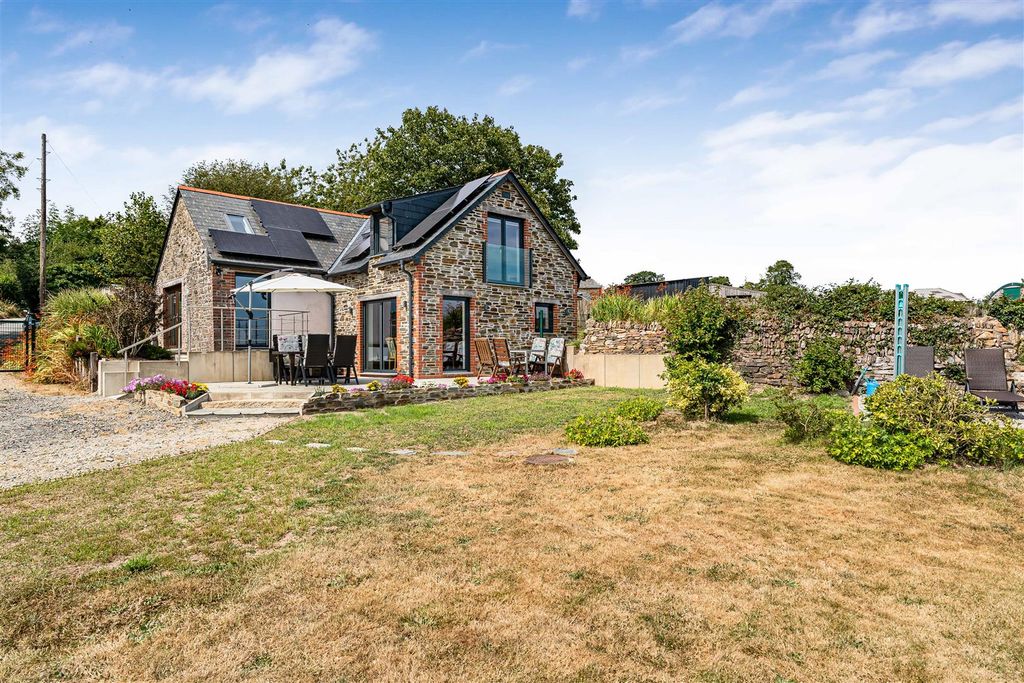 Property photo 1 of 48