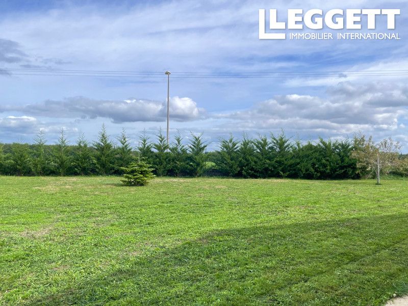 Property photo 2 of 10