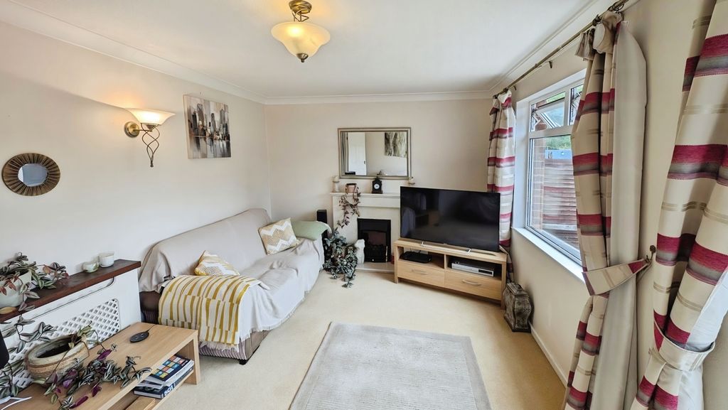 Property photo 3 of 16 Pbox-Img.Jpg
