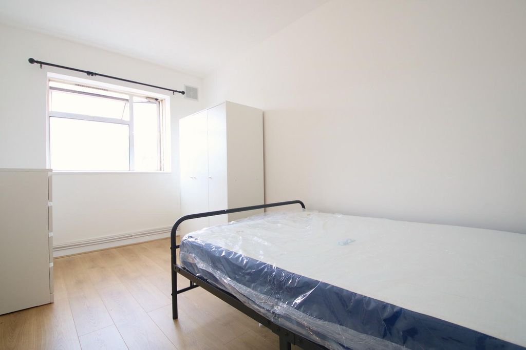 Property photo 3 of 5 Img_8204.Jpg