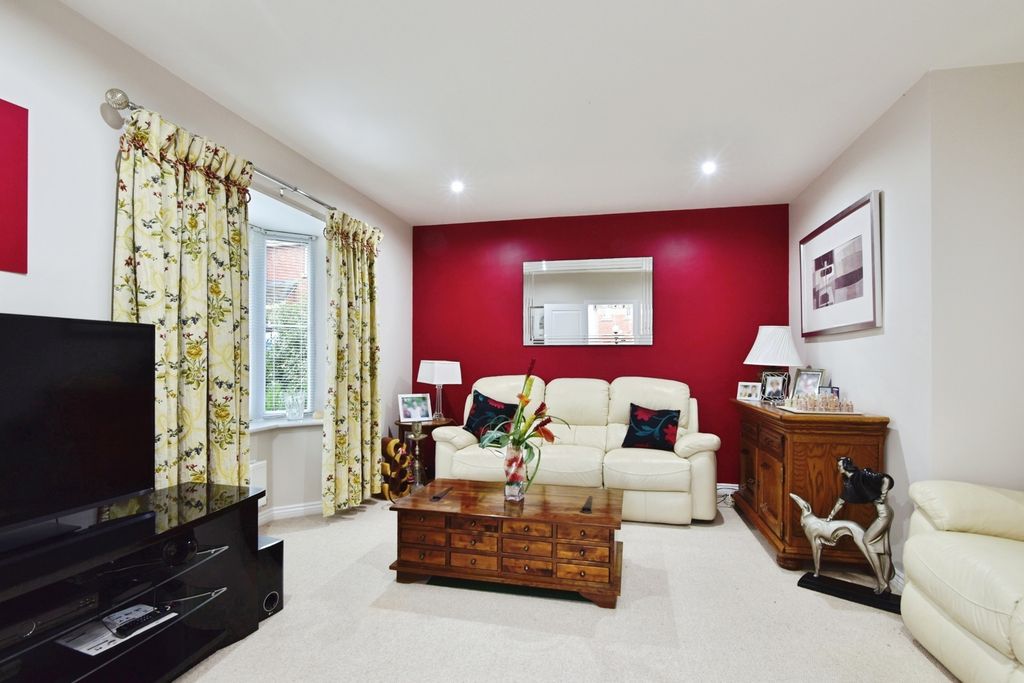 Property photo 2 of 28 Pbox-Img.Jpg