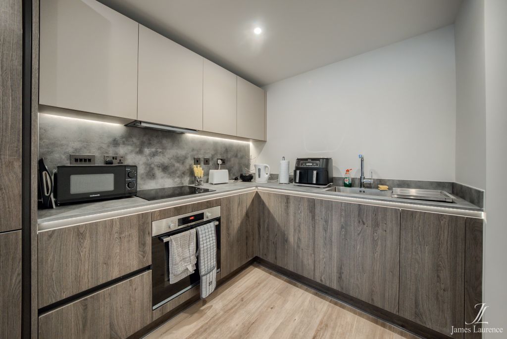 Property photo 2 of 12 Xt5A7763-Hdr(3)