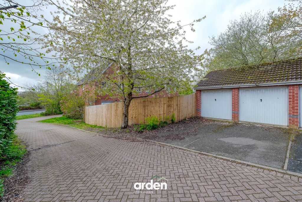 Property photo 2 of 12