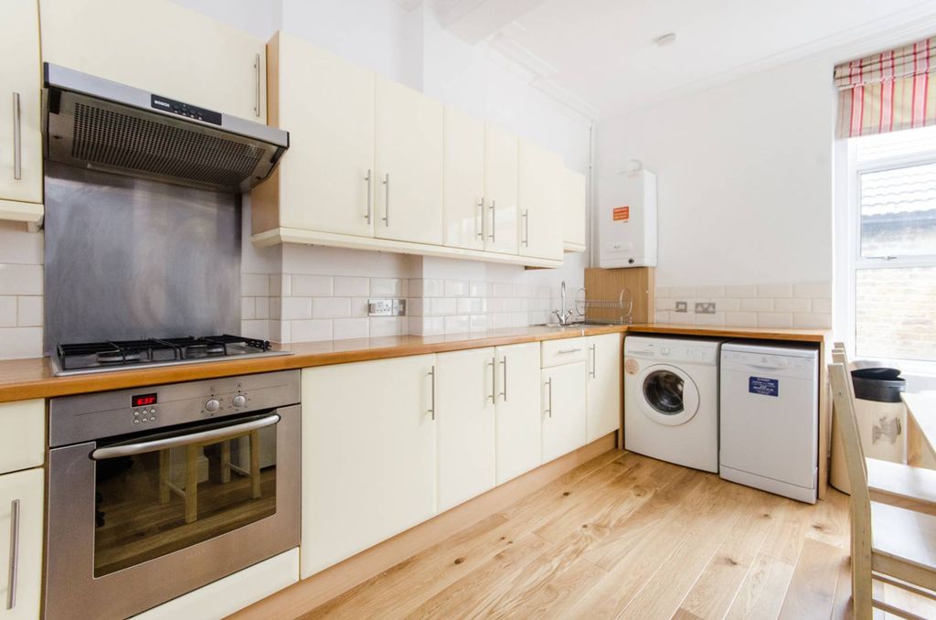 Property photo 2 of 5