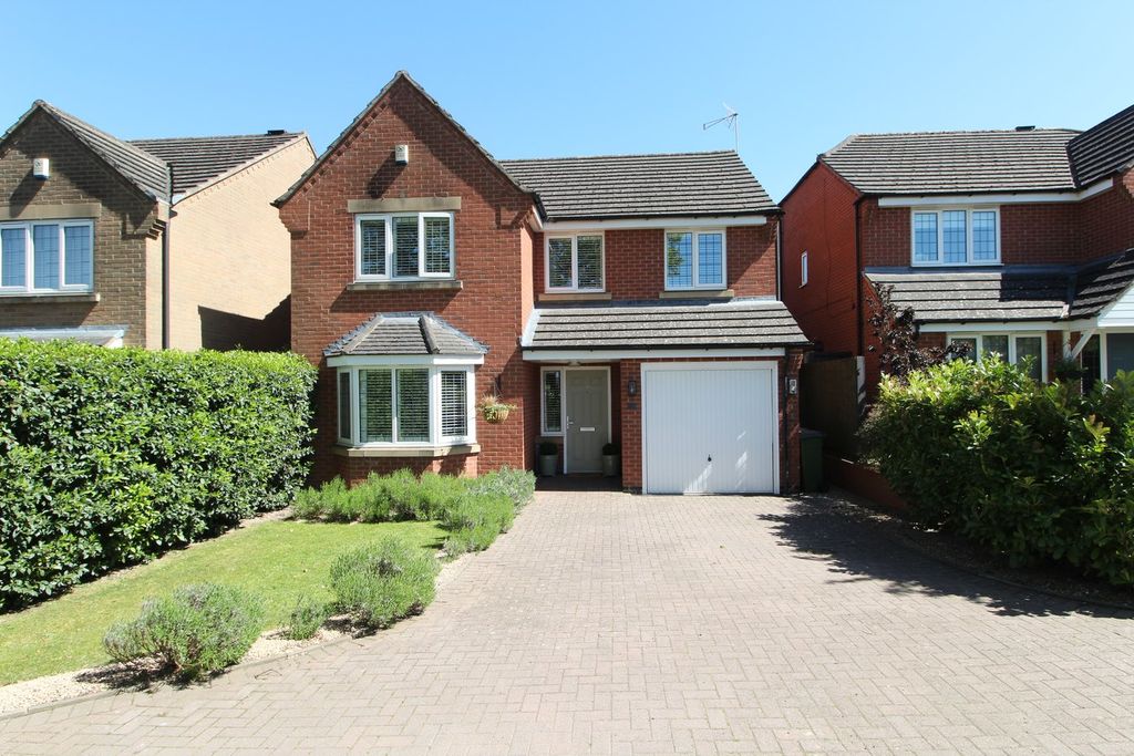 Property photo 1 of 27