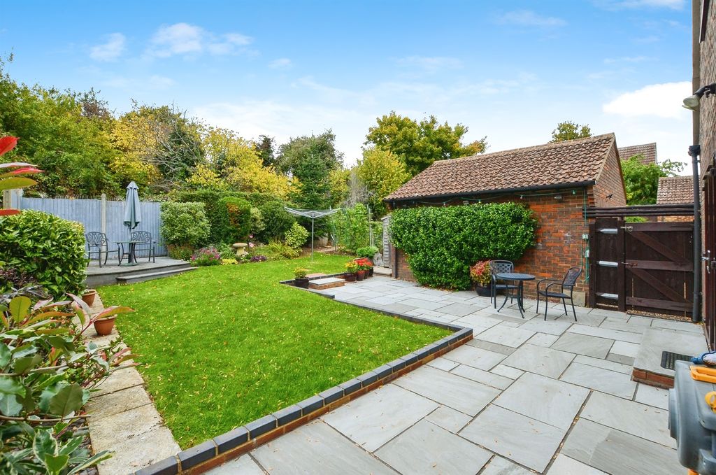 Property photo 3 of 16