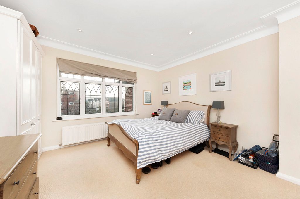 Property photo 3 of 6