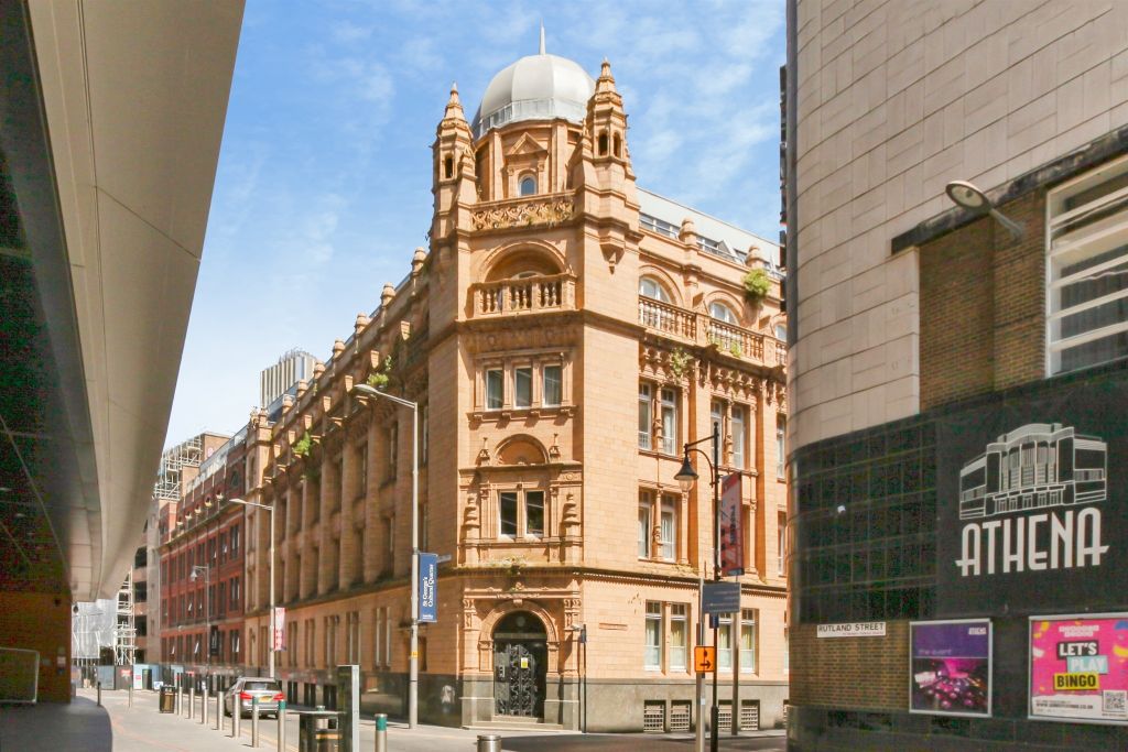 Property photo 1 of 15