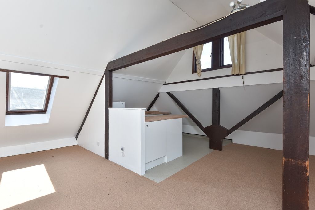 Property photo 3 of 8 1116806