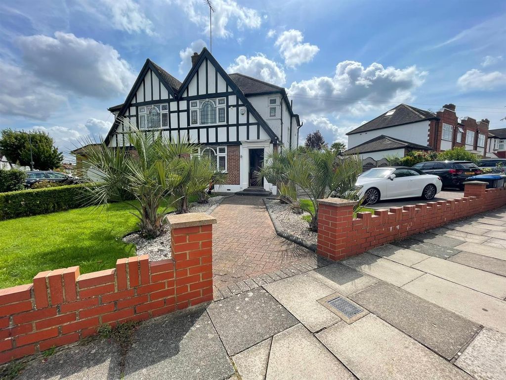 Property photo 1 of 10