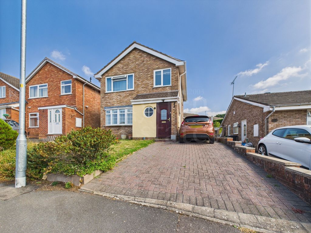 Property photo 2 of 13