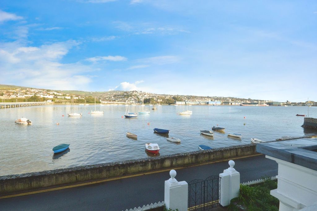 Property photo 2 of 22 Picture No. 57