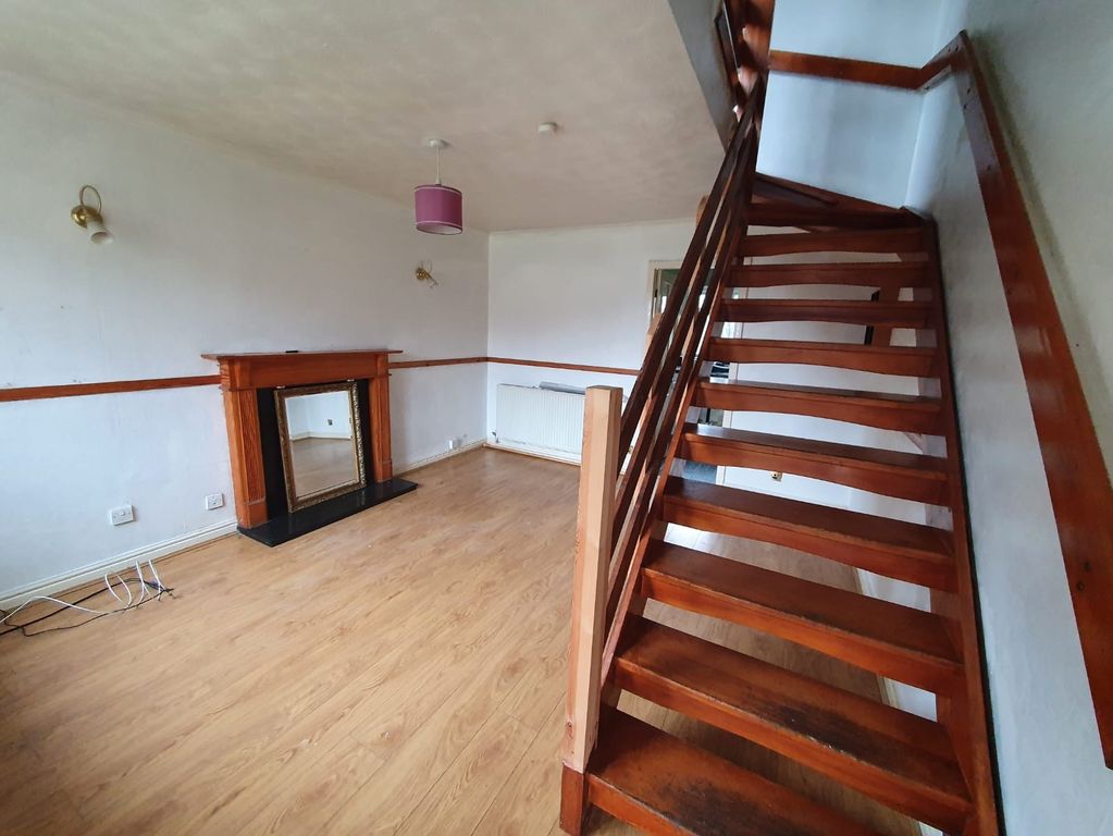 Property photo 2 of 4