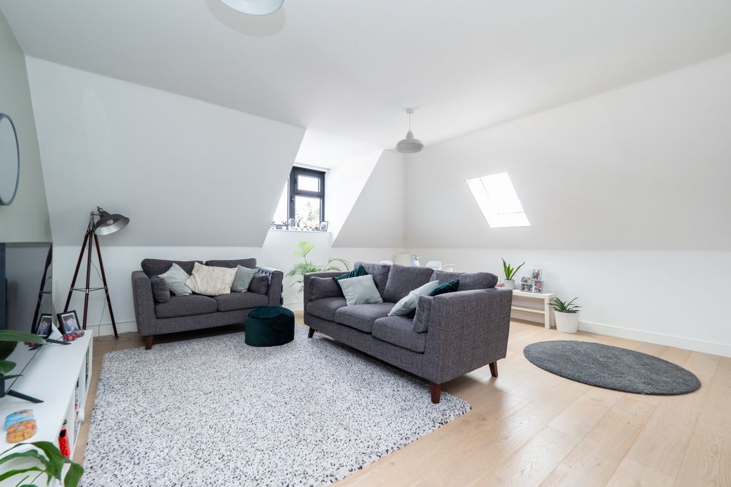 Property photo 2 of 10 Picture 2