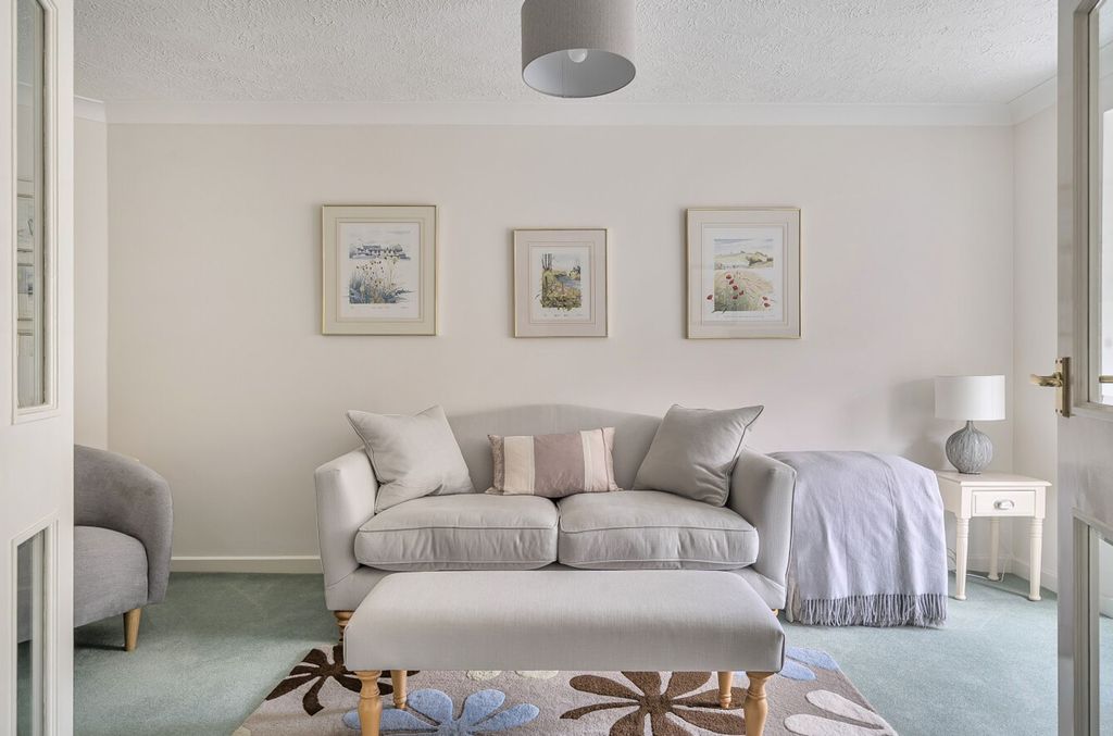 Property photo 3 of 20