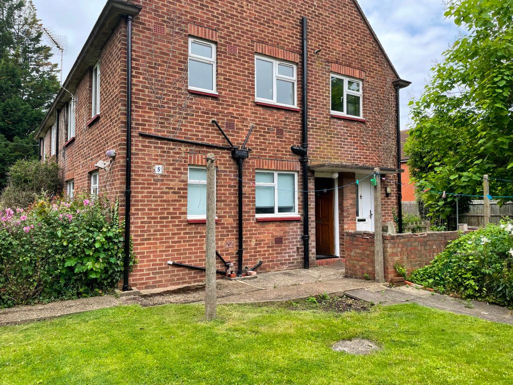 Property photo 1 of 7 Front