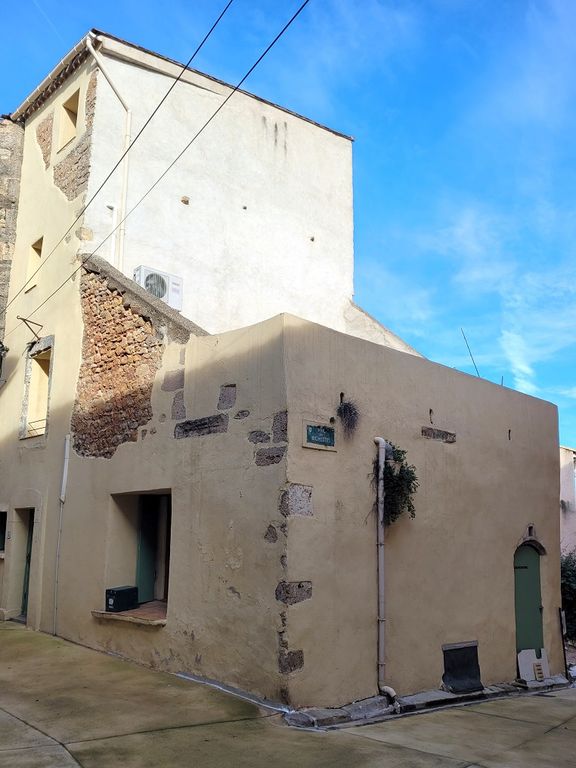 Property photo 2 of 16