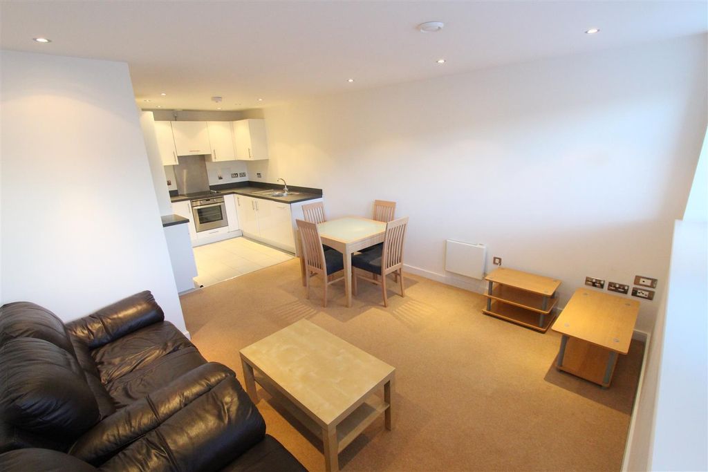 Property photo 2 of 5