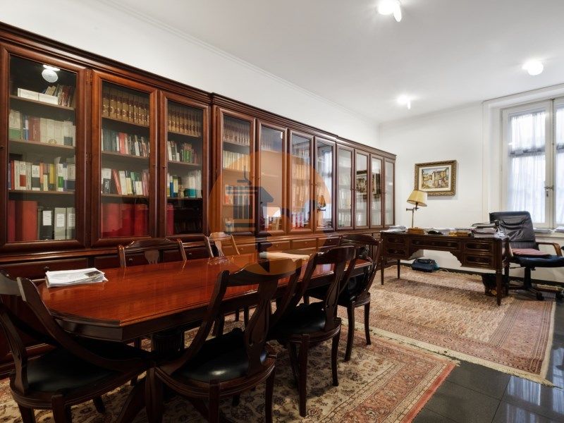 Property photo 3 of 27