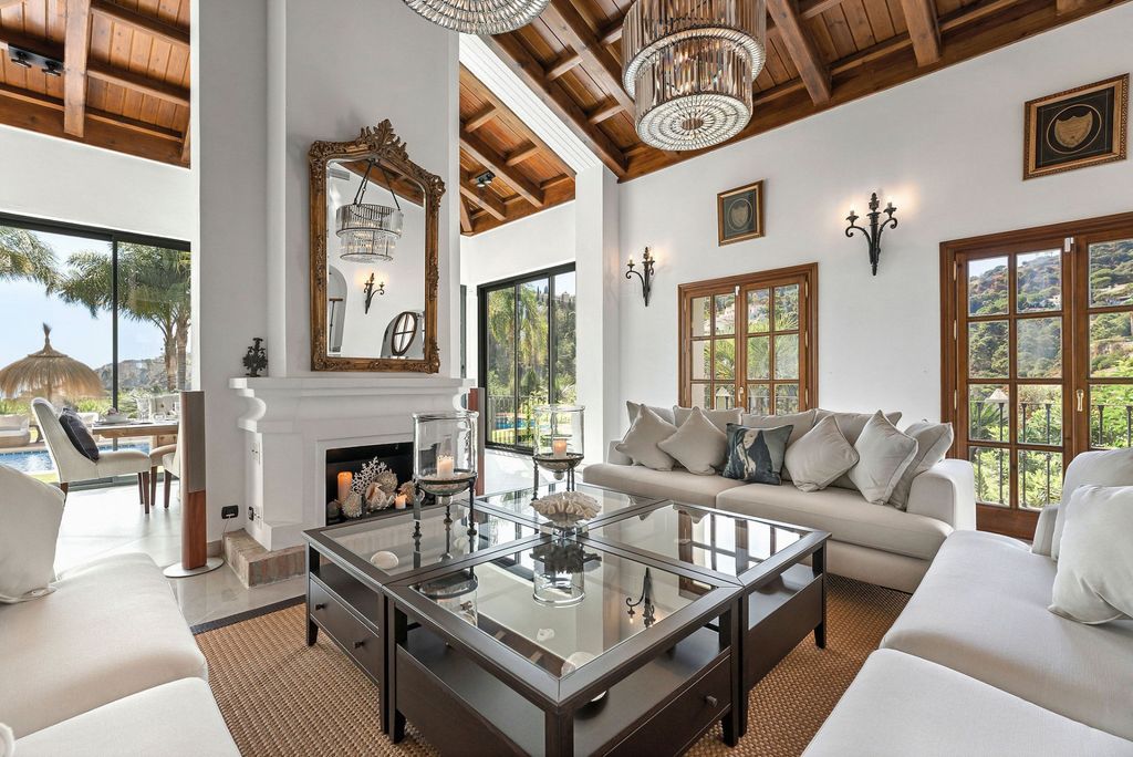 Property photo 3 of 53 Image