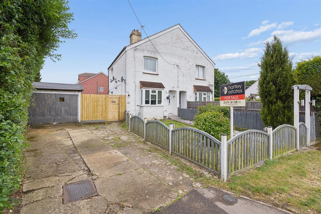 Property photo 1 of 9 Front.Jpg