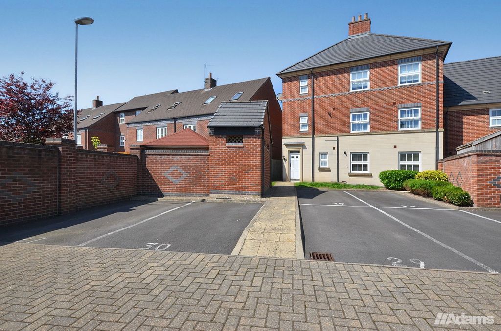 Property photo 3 of 16