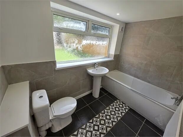 Property photo 3 of 12 Bathroom